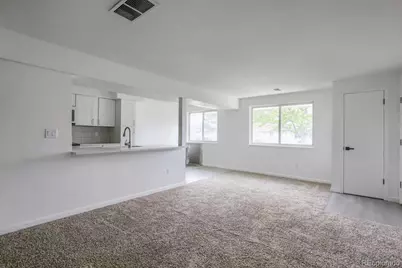 1142 S Eagle Circle #C, Aurora, CO 80012 - Photo 2
