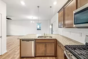 21885 E 9th Pl, Aurora, CO 80018 - Photo 8