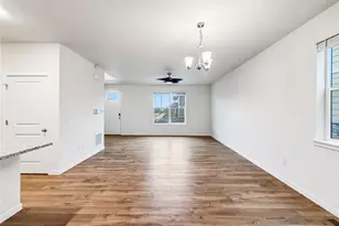 21885 E 9th Pl, Aurora, CO 80018 - Photo 2