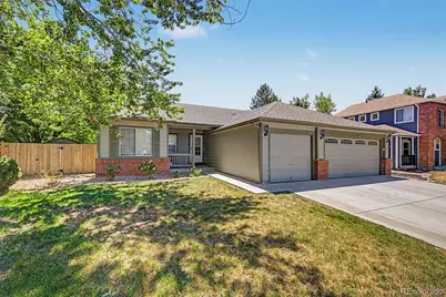 18390 E Baltic Place, Aurora, CO 80013 - Photo 2