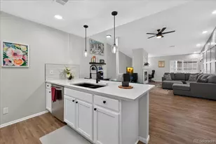 4221 S Blackhawk Cir, Aurora, CO 80014 - Photo 10