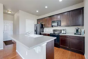 10444 Troy St, Commerce City, CO 80022 - Photo 6