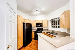 1672 W Canal Cir, Littleton, CO 80120 - Photo 6