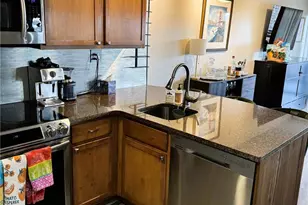 100 Park Ave, Denver, CO 80205 - Photo 8