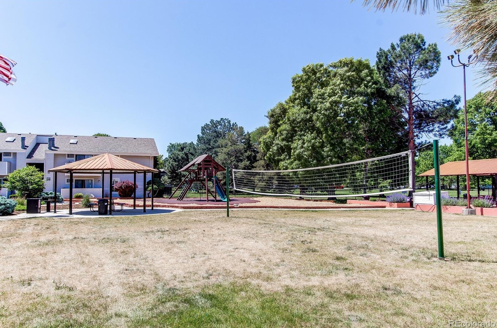 10150 Virginia Ave, Denver CO  19101-2760 exterior
