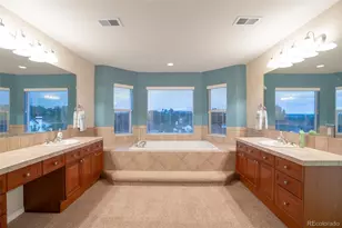 23967 E Hinsdale Pl, Aurora, CO 80016 - Photo 18