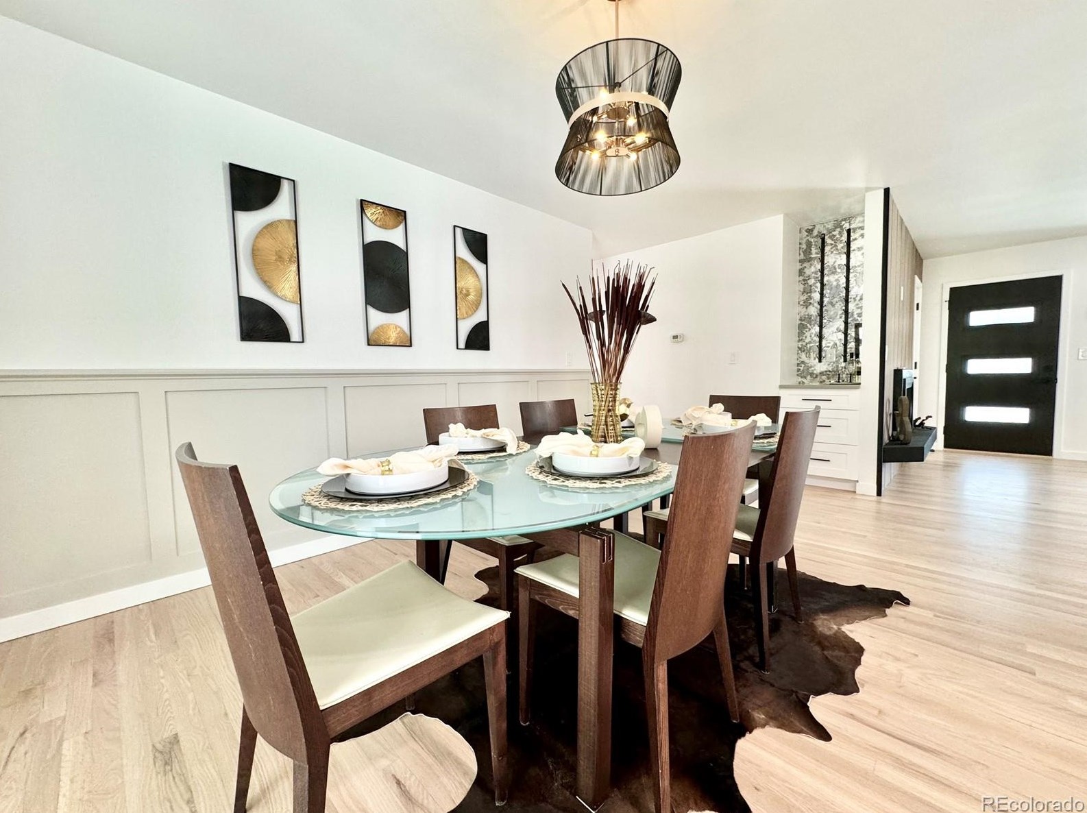 5591 Lehigh Ave, Denver CO  80237-1056 exterior