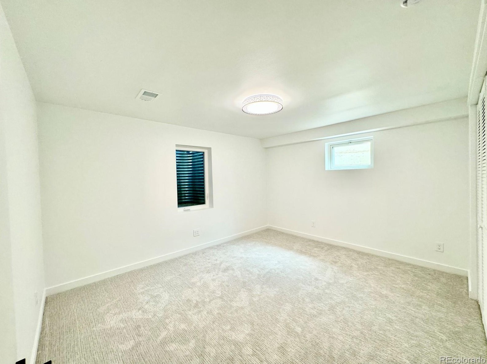 5591 Lehigh Ave, Denver CO  80237-1056 exterior