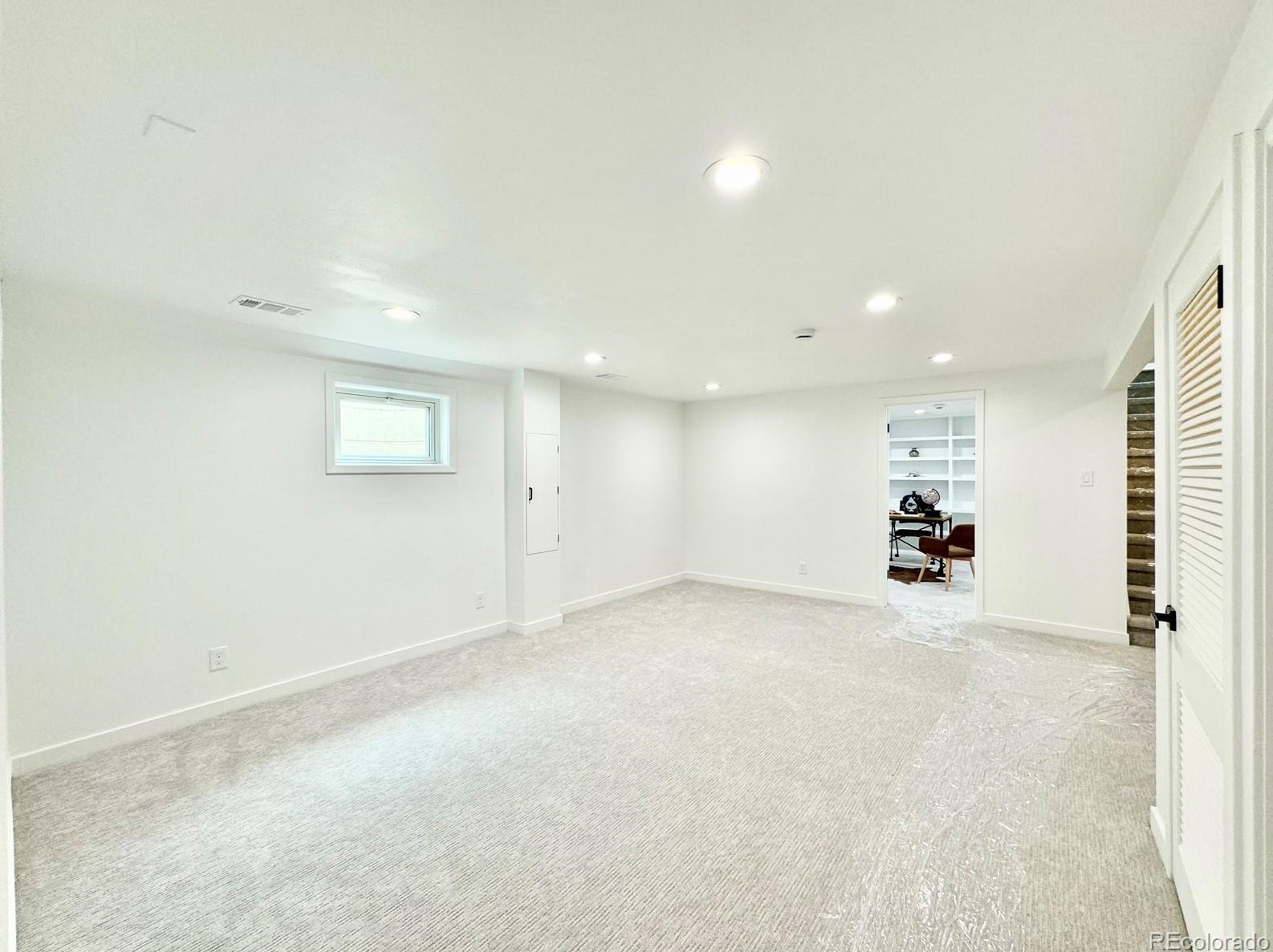 5591 Lehigh Ave, Denver CO  80237-1056 exterior