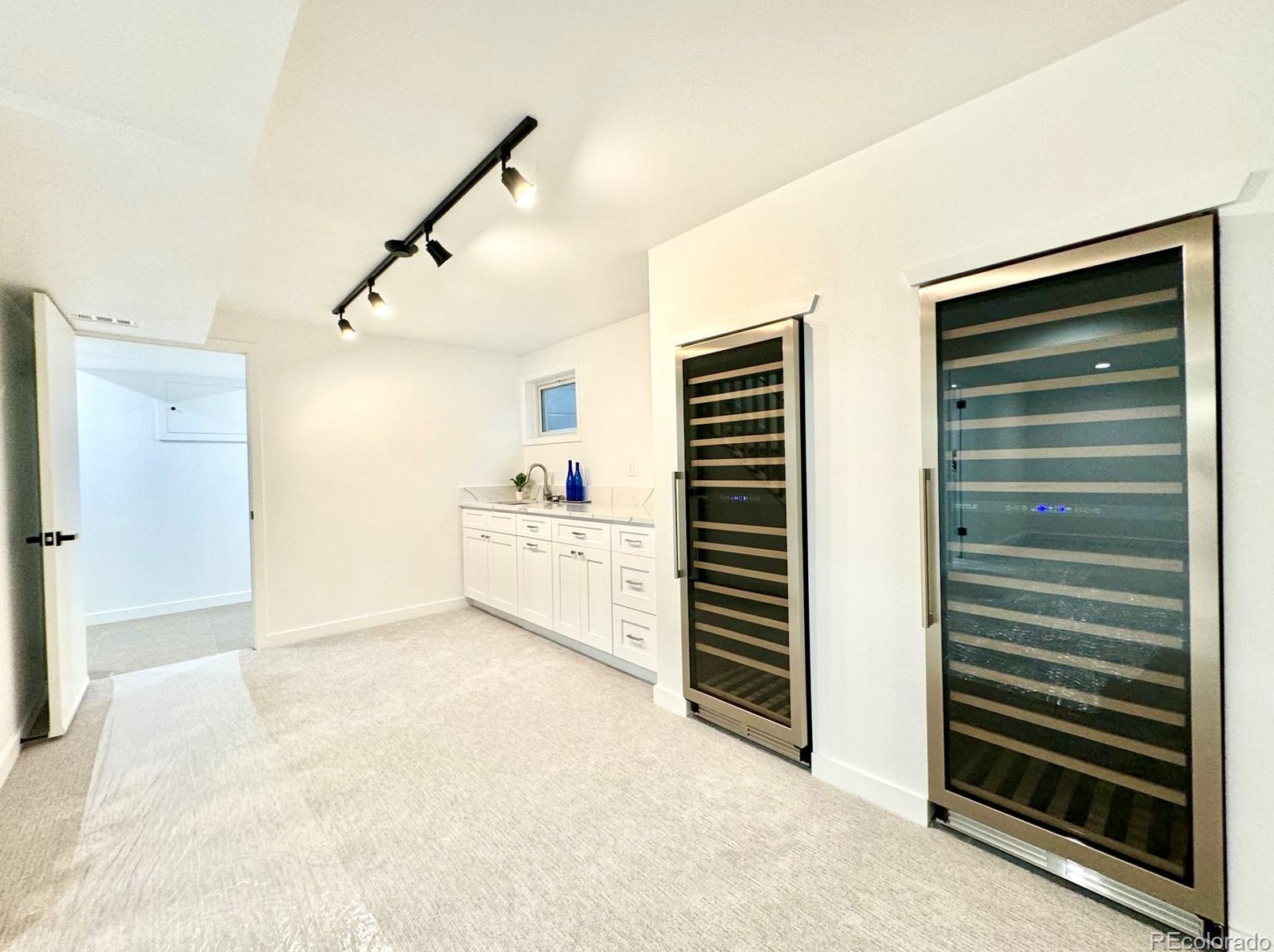 5591 Lehigh Ave, Denver CO  80237-1056 exterior