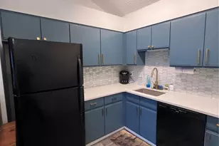 2575 S Syracuse Way, Denver, CO 80231 - Photo 10