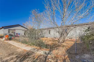 1050 S Dutch Valley Rd, Bennett, CO 80102 - Photo 28