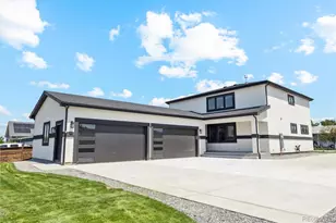 1931 Andes St, Aurora, CO 80011 - Photo 34