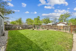 915 Newark St, Aurora, CO 80010 - Photo 4