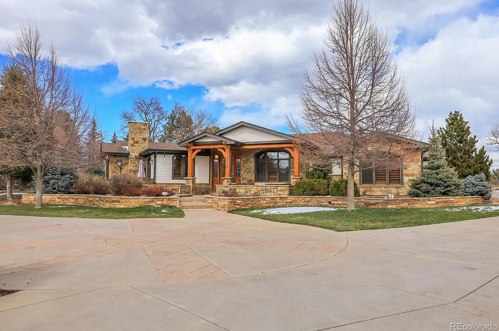 5230 Bow Mar Dr, Littleton, CO 80123-1517