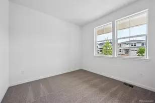 25283 E Warren Pl, Aurora, CO 80018 - Photo 2