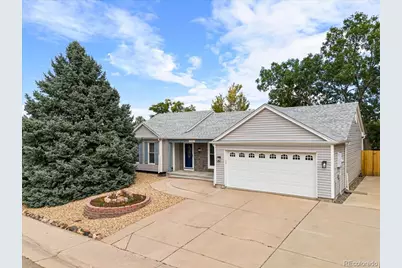 21698 E Powers Circle, Aurora, CO 80015 - Photo 2