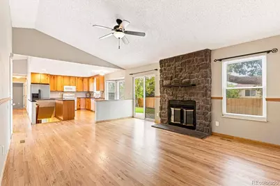 21698 E Powers Circle, Aurora, CO 80015 - Photo 10