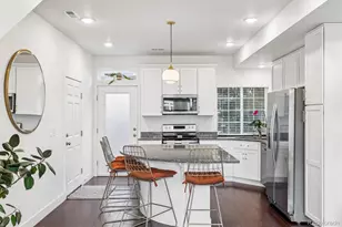 221 S Oak Hill St, Aurora, CO 80018 - Photo 6