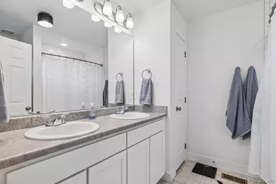 221 S Oak Hill Street, Aurora, CO 80018 - Photo 12