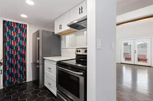 301 W Lehow Ave, Englewood, CO 80110 - Photo 10