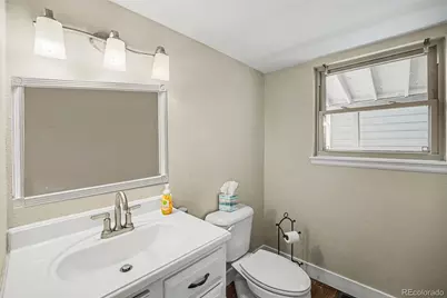 15932 E Lehigh Circle, Aurora, CO 80013 - Photo 16