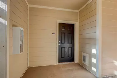 5756 N Genoa Way #12-208, Aurora, CO 80019 - Photo 2