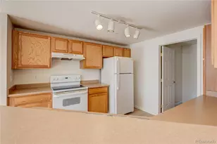 5756 N Genoa Way, Aurora, CO 80019 - Photo 12