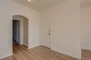 5756 N Genoa Way, Aurora, CO 80019 - Photo 4