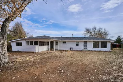 2110 Eagle Circle, Aurora, CO 80011 - Photo 2