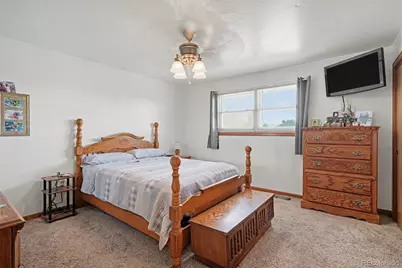 1014 Nepal Street, Aurora, CO 80018 - Photo 12