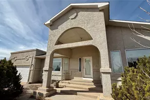 435 S Costilla Dr, Pueblo, CO 81007 - Photo 2