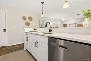 2575 S Syracuse Way, Denver, CO 80231 - Photo 6