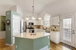 11268 Glenmoor Cir, Parker, CO 80138 - Photo 8