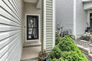 22146 E Berry Pl, Aurora, CO 80015 - Photo 2