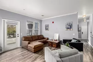 18919 E Warren Cir, Aurora, CO 80013 - Photo 10