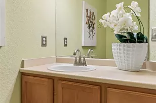 1206 S Flat Rock Circle, Aurora, CO 80018 - Photo 28