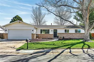 3126 S Emporia Ct, Denver, CO 80231 - Photo 2