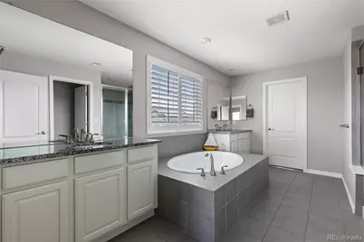 27267 E Jamison Place, Aurora, CO 80016 - Photo 22