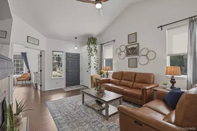 24669 E Wyoming Circle, Aurora, CO 80018 - Photo 4