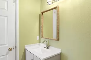 21972 E Crestline Pl, Aurora, CO 80015 - Photo 16