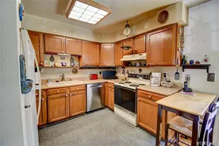 6673 S Dahlia Cir, Centennial, CO 80121 - Photo 8