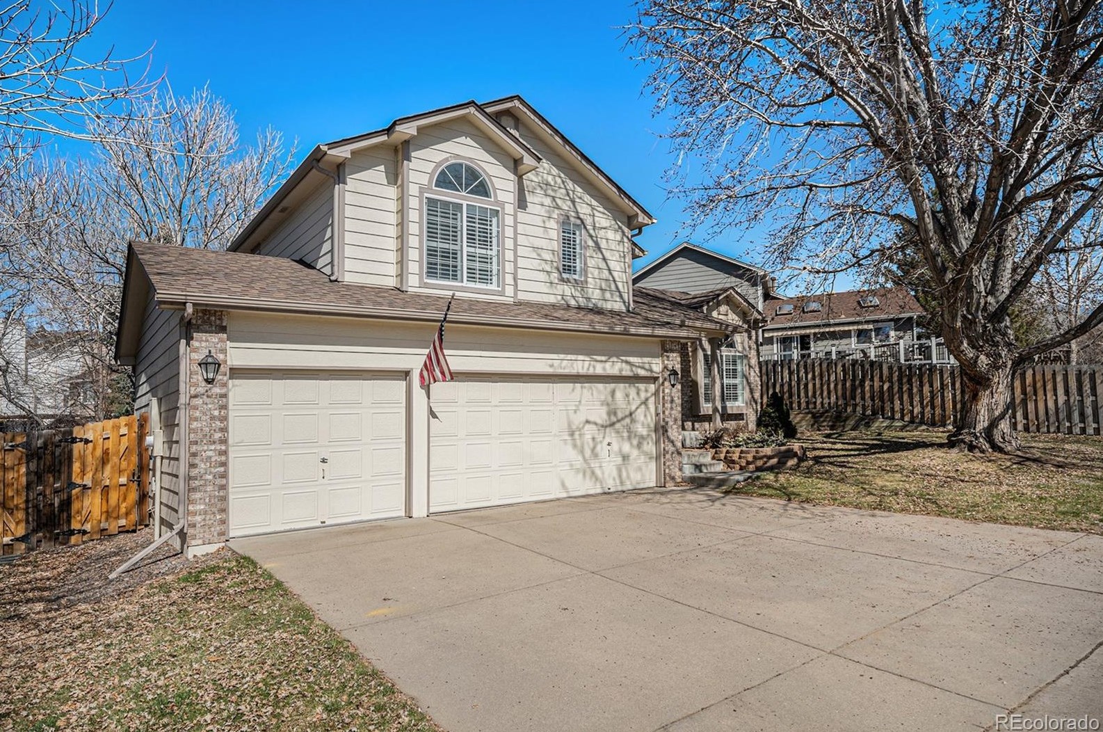 2423 Sedalia Cir, Denver, CO 80013-4189