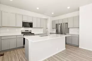 1601 Colorado River Dr, Windsor, CO 80550 - Photo 8