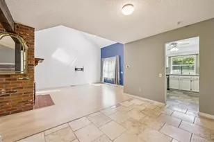 979 S Granby Way, Aurora, CO 80012 - Photo 8