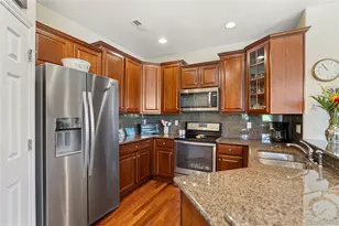 10064 Bluffmont Ct, Lone Tree, CO 80124 - Photo 14