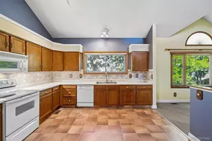 9379 Yale Ln, Littleton, CO 80130 - Photo 10