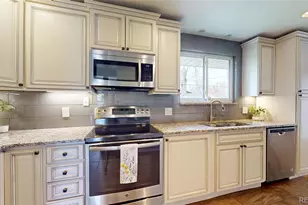 389 W Caley Dr, Littleton, CO 80120 - Photo 10