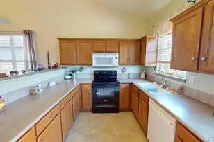 2292 Asoka St, Strasburg, CO 80136 - Photo 6