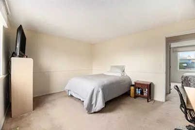 19707 Princeton Place, Aurora, CO 80207 - Photo 8